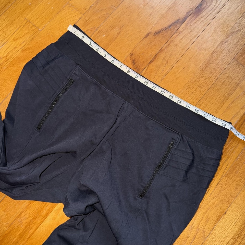 Athleta Venice Moto Jogger Pants Womens 2X Black Zip Pockets Travel Gym Yoga - Picture 12 of 15